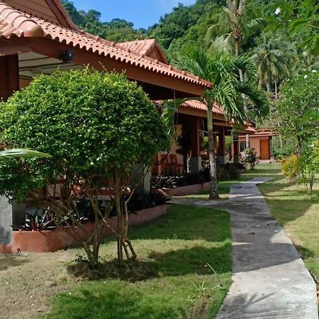 Koh Ngai Kaimuk Thong Resort Екстер'єр фото