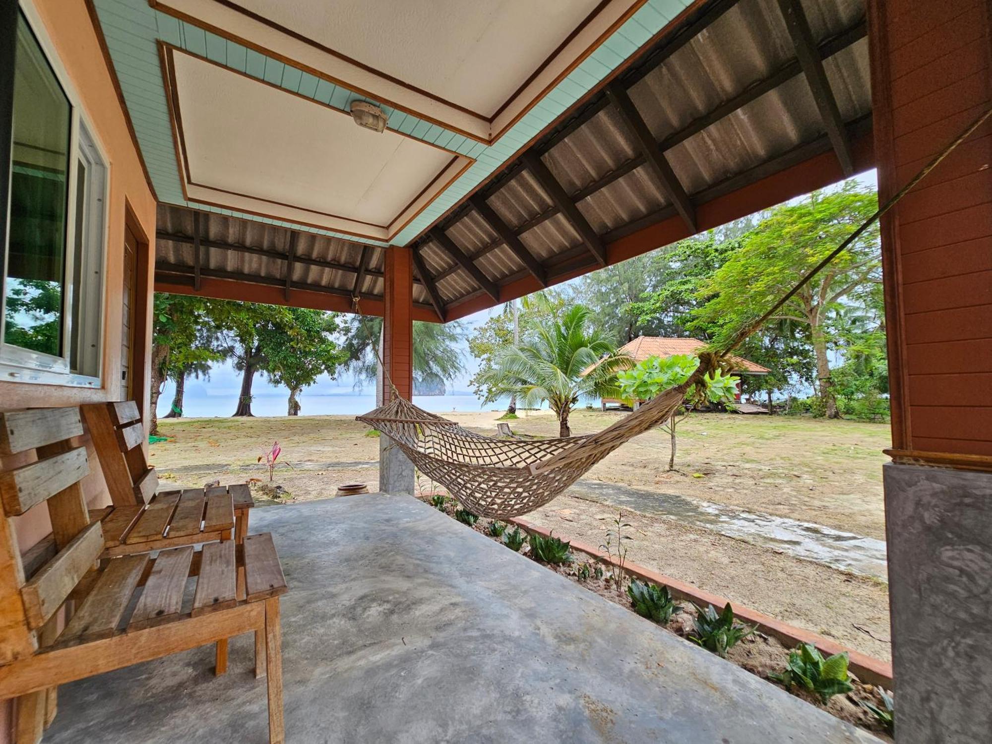 Koh Ngai Kaimuk Thong Resort Екстер'єр фото