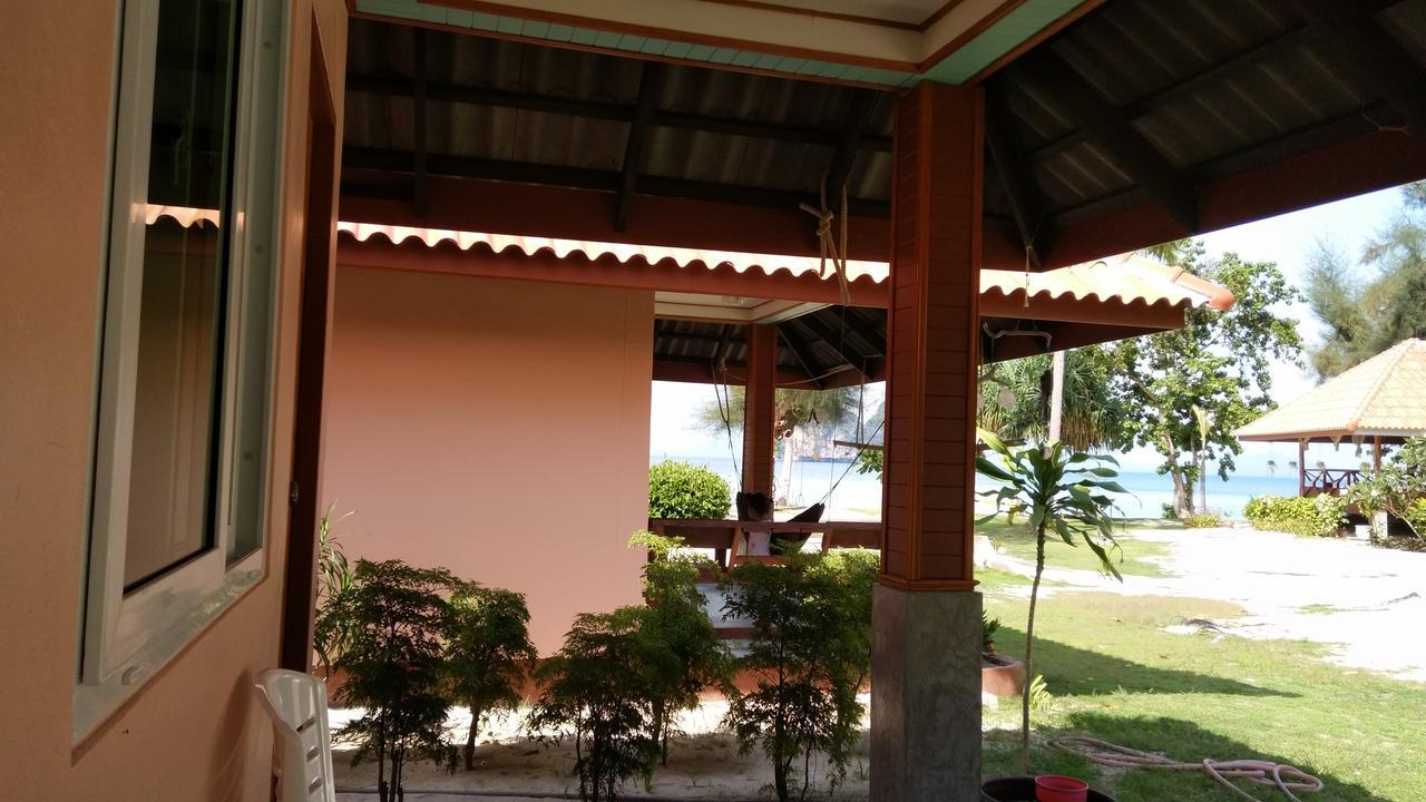 Koh Ngai Kaimuk Thong Resort Екстер'єр фото