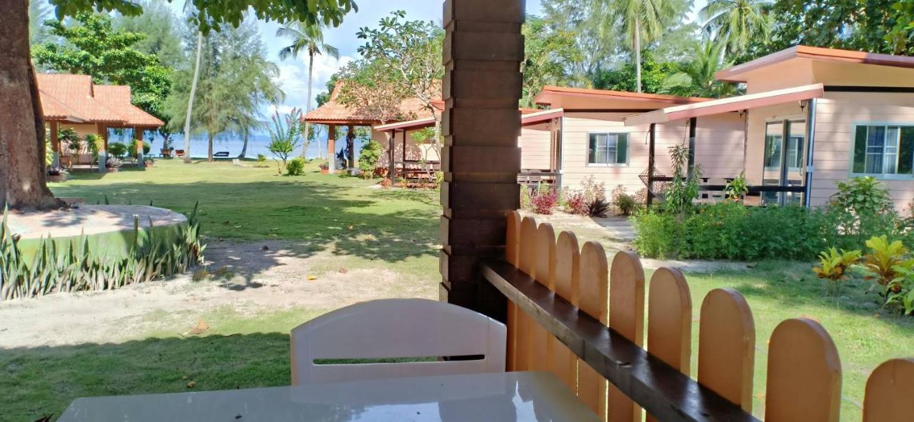 Koh Ngai Kaimuk Thong Resort Екстер'єр фото