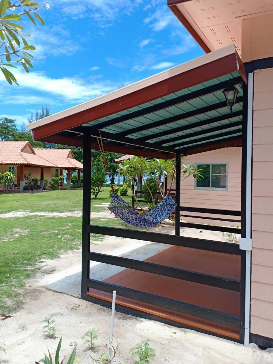 Koh Ngai Kaimuk Thong Resort Екстер'єр фото