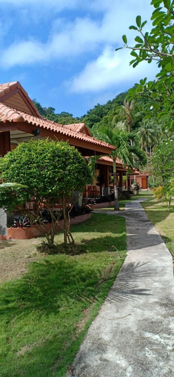 Koh Ngai Kaimuk Thong Resort Екстер'єр фото