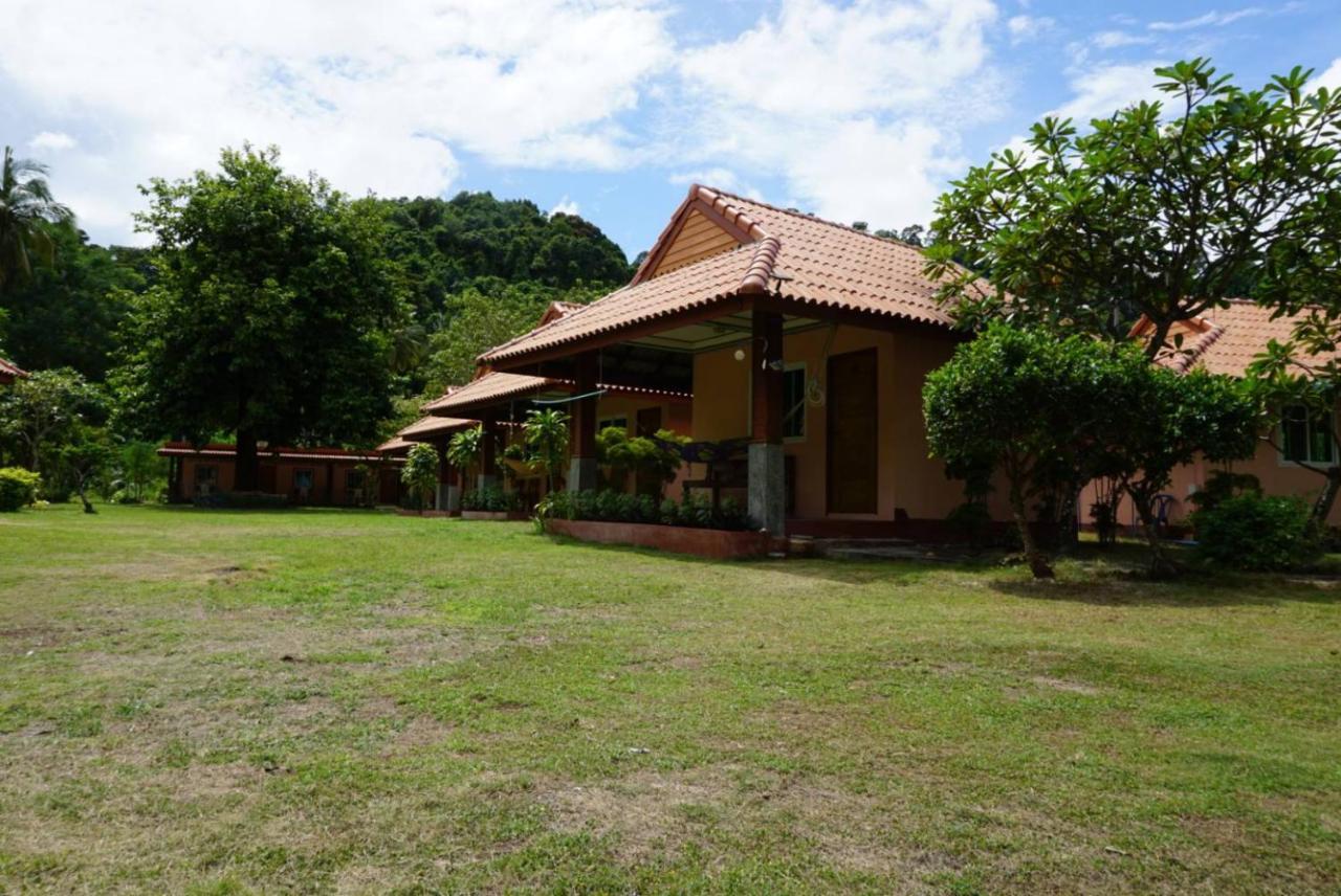 Koh Ngai Kaimuk Thong Resort Екстер'єр фото